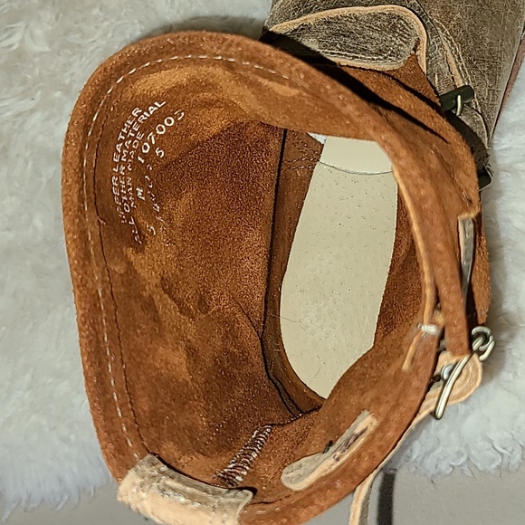 Engineer Style Leather Boots, size 8 - Picture 8 of 12